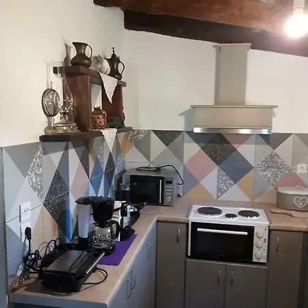 Eleni Country 2 * Feneos